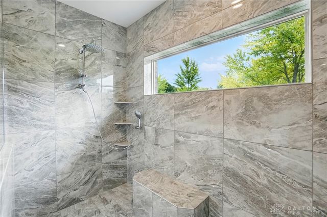 300 Grassy Creek Way, Washington Twp, OH 45458