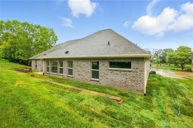 300 Grassy Creek Way, Washington Twp, OH 45458