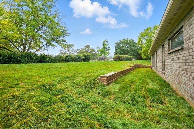 300 Grassy Creek Way, Washington Twp, OH 45458