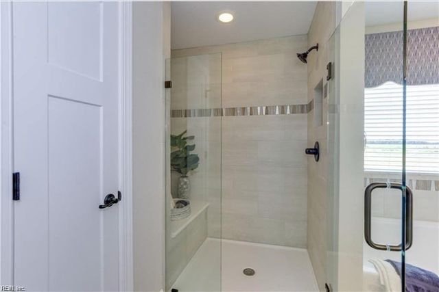 137 Long Cove DR, Suffolk, VA 23435