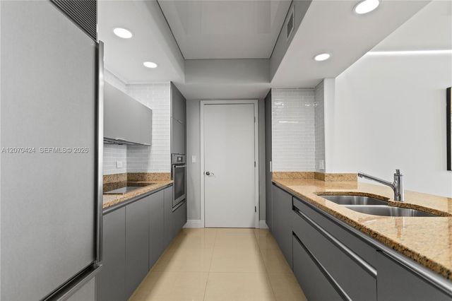 17201 Collins Avenue 3502, Sunny Isles Beach, FL 33160