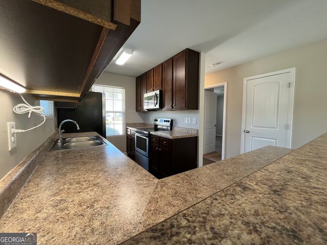 1553 Louise Anderson Drive, Griffin, GA 30224