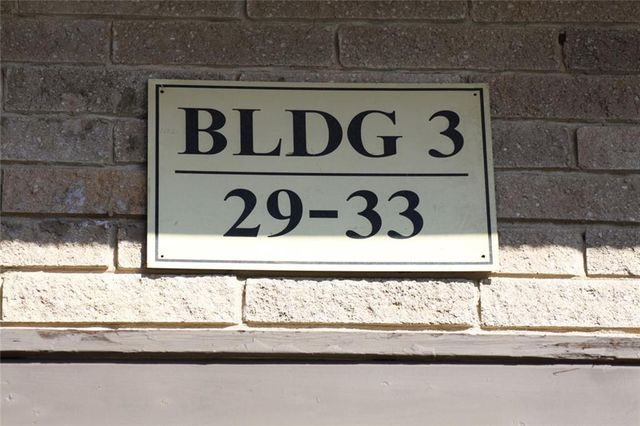 346 Carpenter NE Drive 32, Sandy Springs, GA 30328