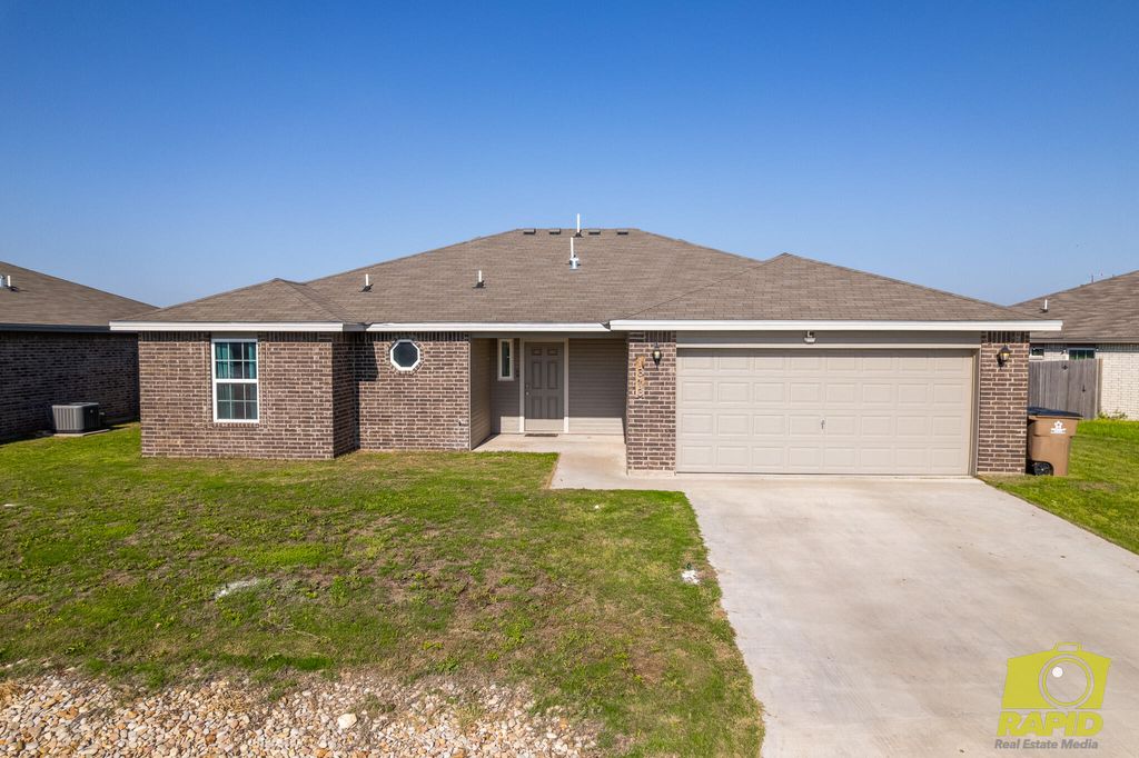 Image 1 of property listing at 1313 Johnny Lane, San Angelo, TX 76905