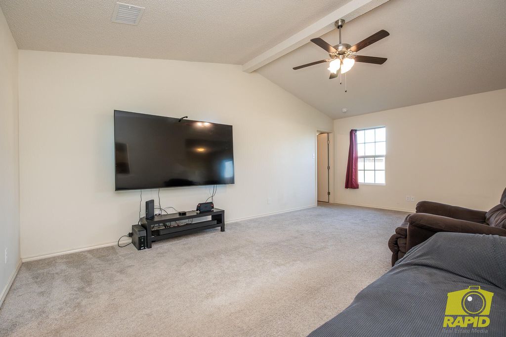 Image 6 of property listing at 1313 Johnny Lane, San Angelo, TX 76905