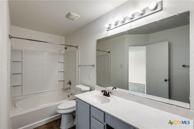 721 New Bridge Drive, Kyle, TX 78640