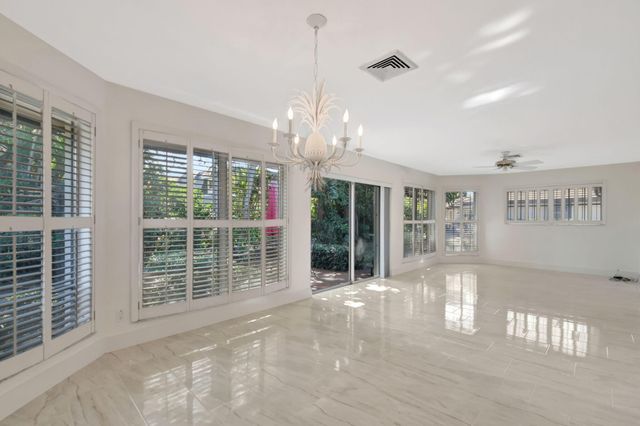428 Pine Villa Drive, Atlantis, FL 33462