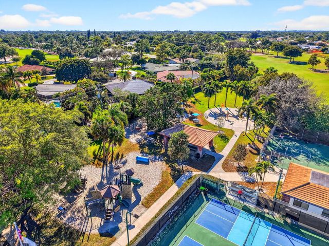428 Pine Villa Drive, Atlantis, FL 33462