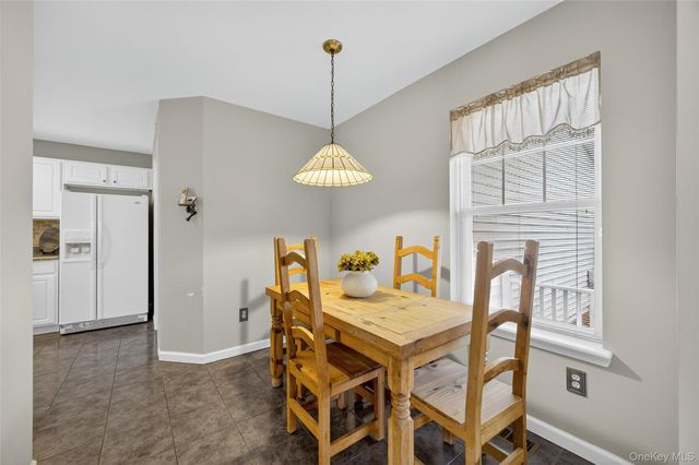 25 Osborne Glen, Poughquag, NY 12570