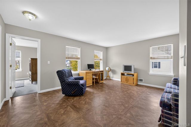 25 Osborne Glen, Poughquag, NY 12570