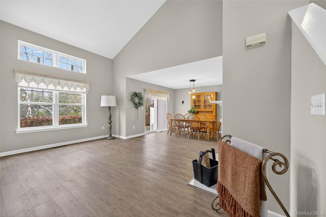 25 Osborne Glen, Poughquag, NY 12570