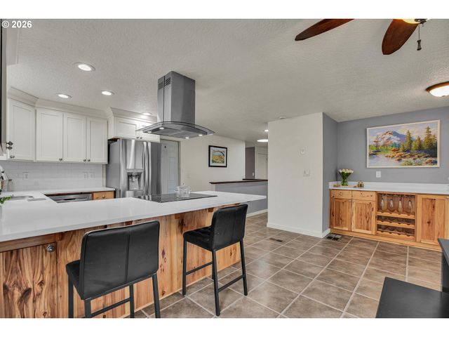 107 GLENWOOD Ct, Oregon City, OR 97045