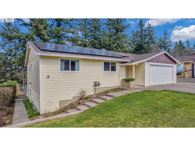 107 GLENWOOD Ct, Oregon City, OR 97045