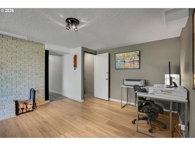 107 GLENWOOD Ct, Oregon City, OR 97045