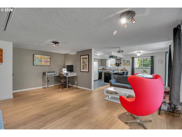 107 GLENWOOD Ct, Oregon City, OR 97045