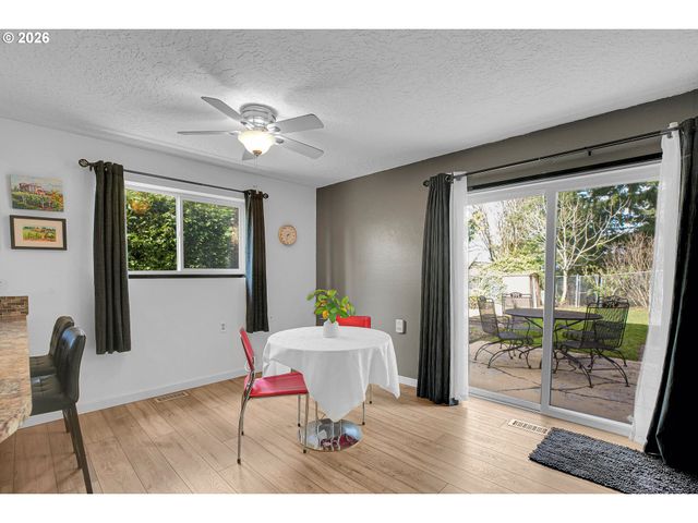 107 GLENWOOD Ct, Oregon City, OR 97045