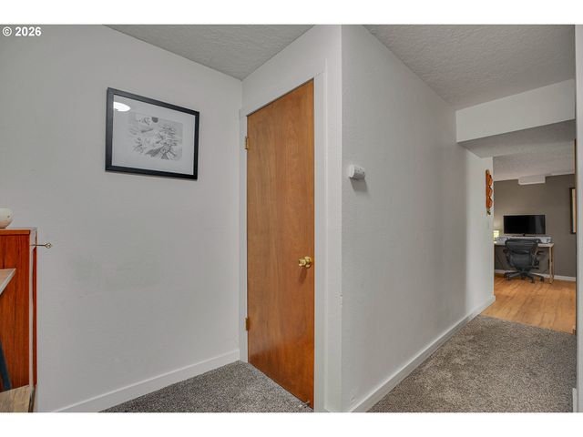 107 GLENWOOD Ct, Oregon City, OR 97045