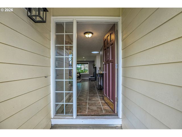 107 GLENWOOD Ct, Oregon City, OR 97045