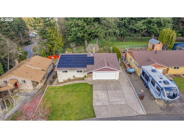 107 GLENWOOD Ct, Oregon City, OR 97045