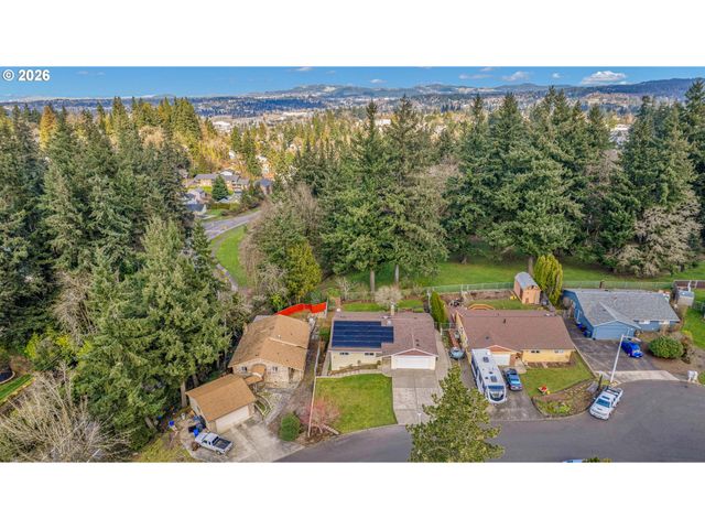 107 GLENWOOD Ct, Oregon City, OR 97045