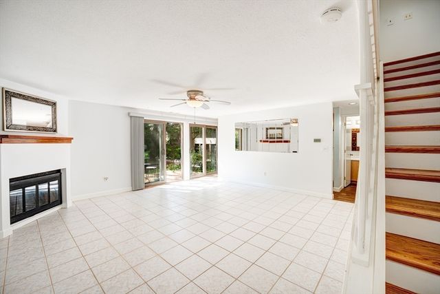 522 Tumbling Hawk 522, Acton, MA 01718