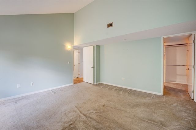 522 Tumbling Hawk 522, Acton, MA 01718