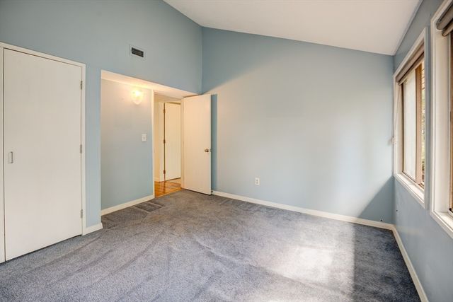 522 Tumbling Hawk 522, Acton, MA 01718