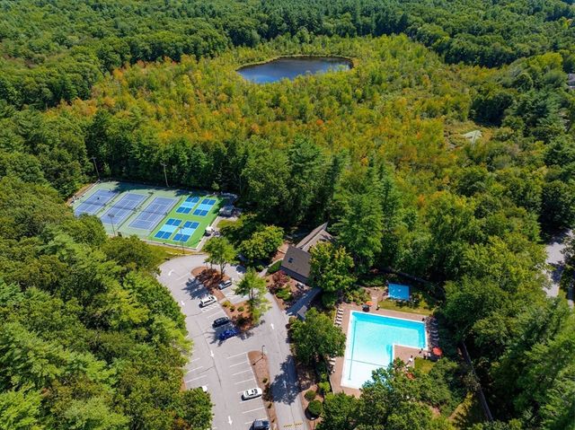 522 Tumbling Hawk 522, Acton, MA 01718