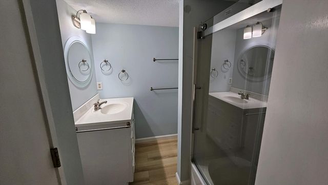 522 Tumbling Hawk 522, Acton, MA 01718