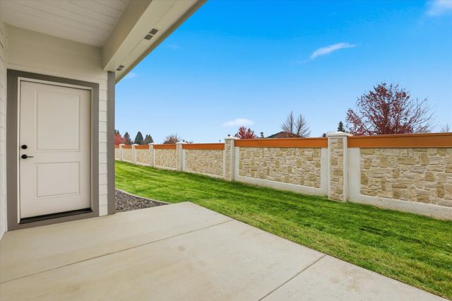 1109 - Unit 21 N Country Club Dr, Deer Park, WA 99006