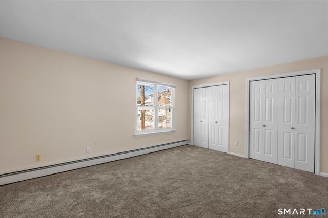 35 Woodlawn Avenue, Ansonia, CT 06401