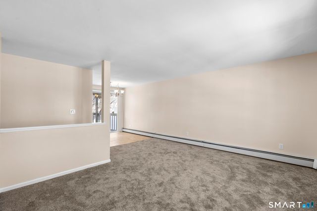 35 Woodlawn Avenue, Ansonia, CT 06401