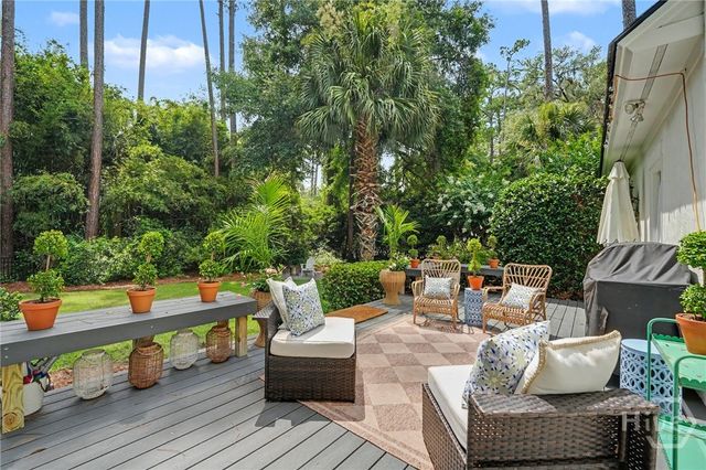 2 Tarrow Ridge Road, Savannah, GA 31411