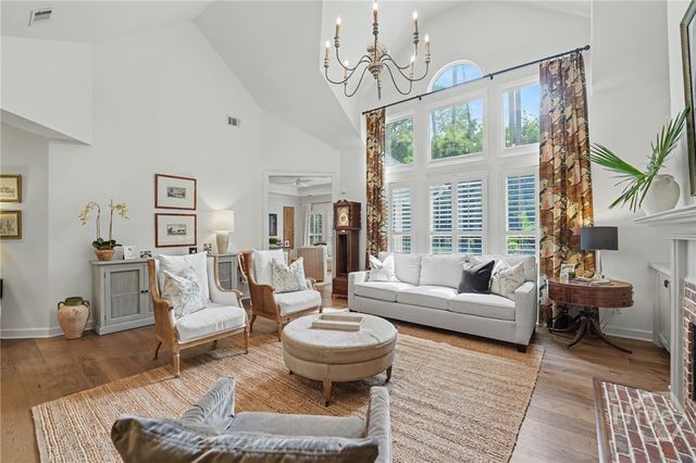 2 Tarrow Ridge Road, Savannah, GA 31411