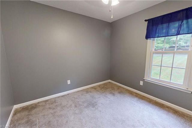 1578 Twin Oaks Drive, King, NC 27021