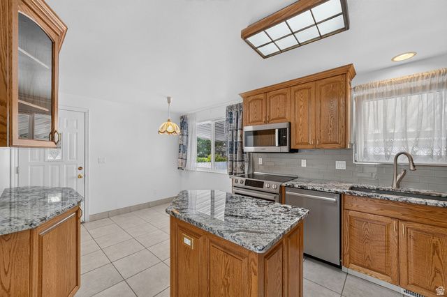 505 COLONIAL AVE, Layton, UT 84041