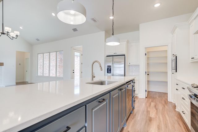 7603 52nd Street, Lubbock, TX 79407