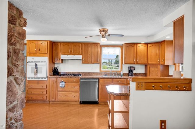 9373 Murray Ridge Road, Elyria, OH 44035