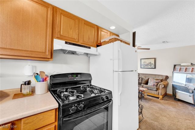 9373 Murray Ridge Road, Elyria, OH 44035