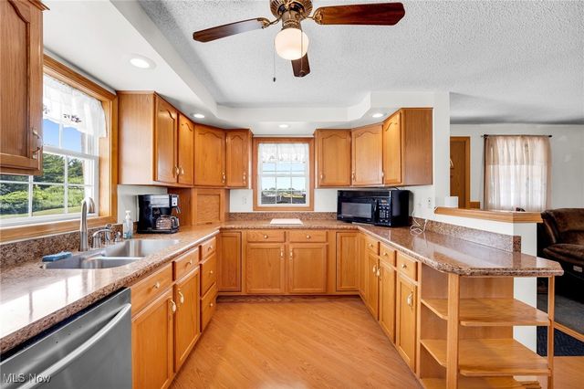 9373 Murray Ridge Road, Elyria, OH 44035