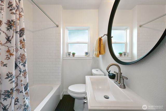 347 29th Avenue, Seattle, WA 98122