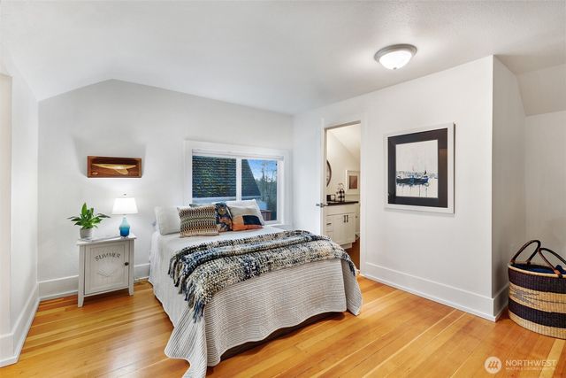 347 29th Avenue, Seattle, WA 98122
