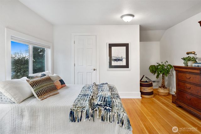 347 29th Avenue, Seattle, WA 98122