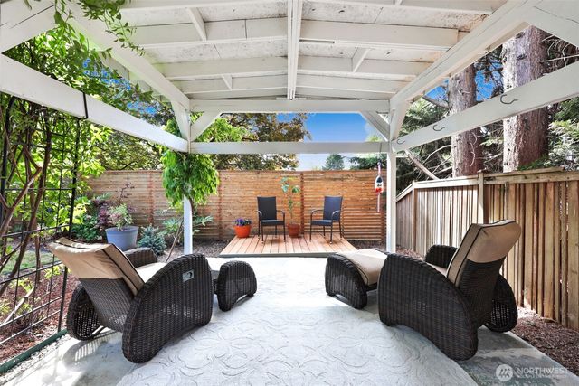 347 29th Avenue, Seattle, WA 98122