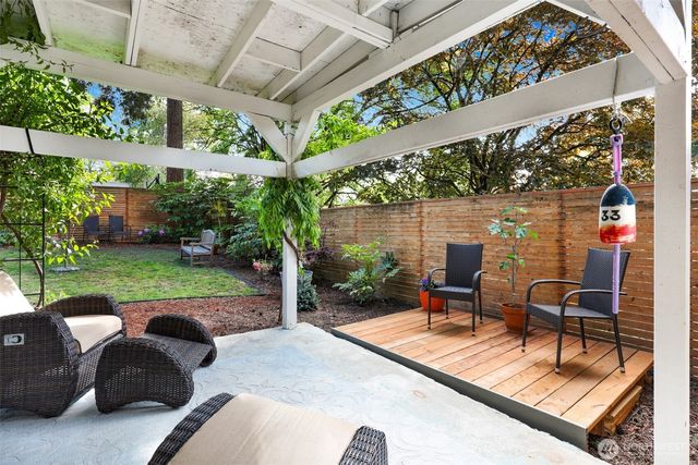 347 29th Avenue, Seattle, WA 98122