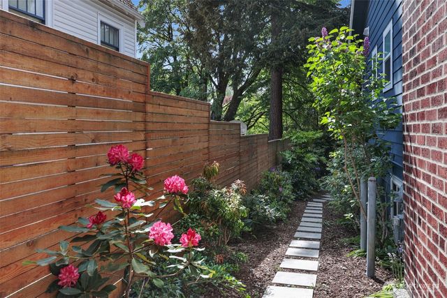 347 29th Avenue, Seattle, WA 98122