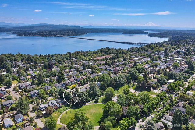 347 29th Avenue, Seattle, WA 98122