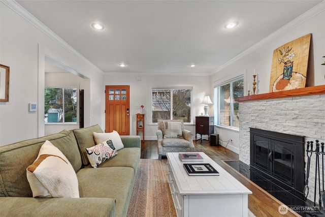 347 29th Avenue, Seattle, WA 98122