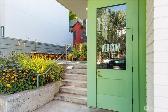 347 29th Avenue, Seattle, WA 98122