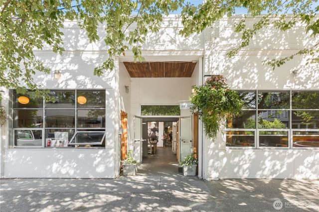 347 29th Avenue, Seattle, WA 98122
